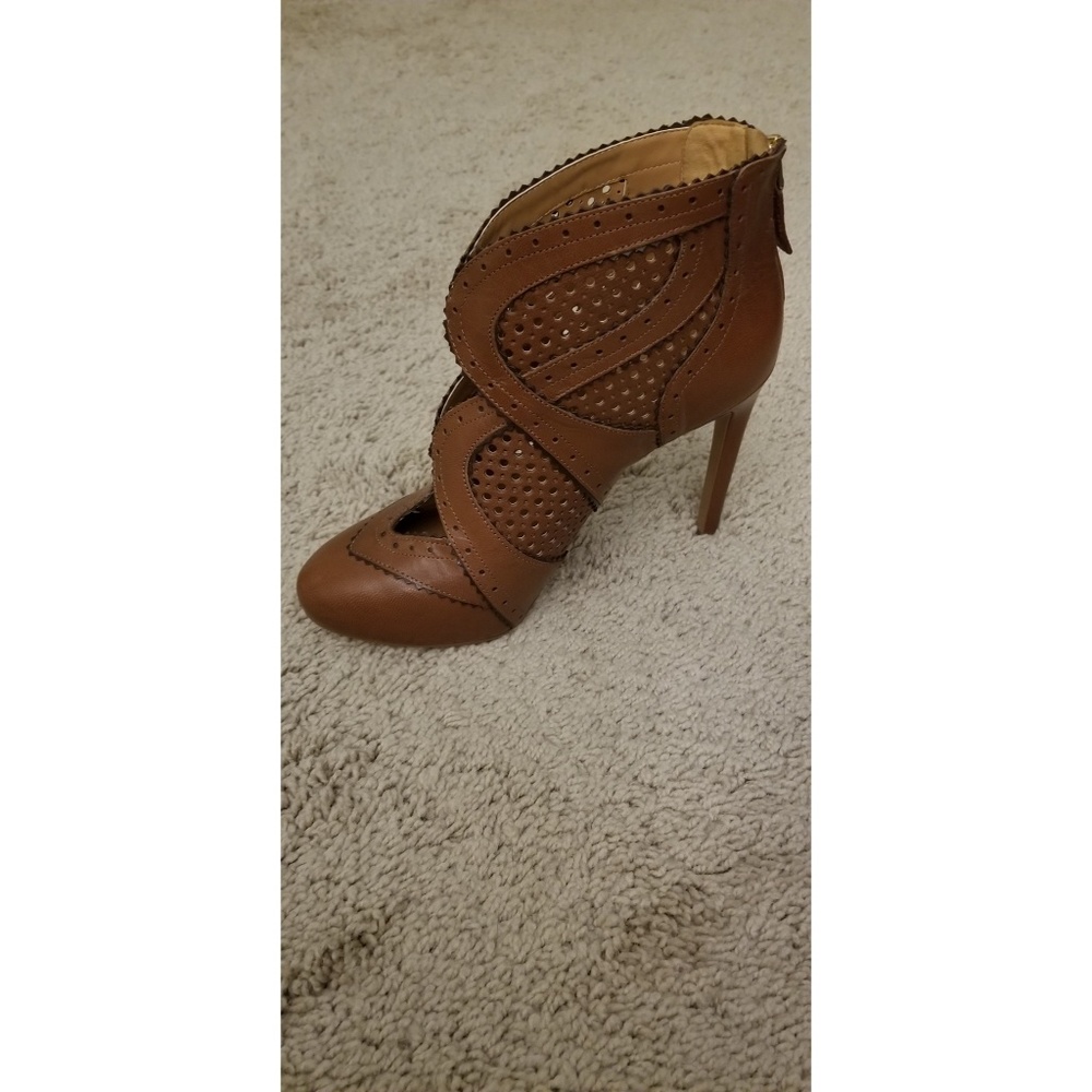 ☀️ Beautiful nine west cognac shoe